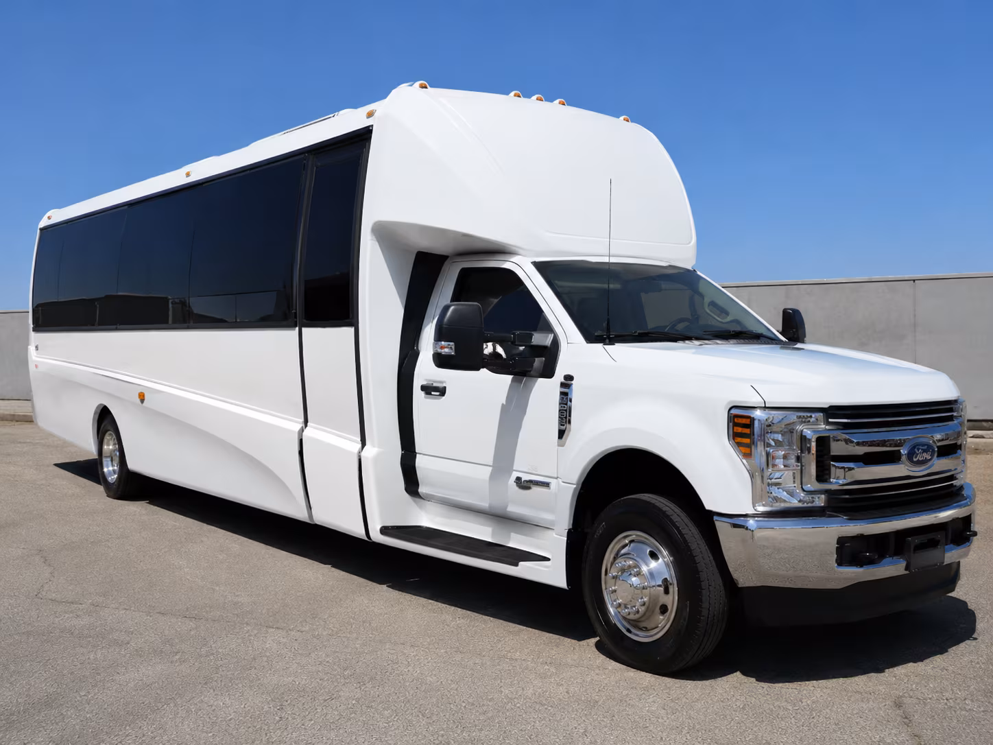 bachelorette and birthday party buses in encinitas