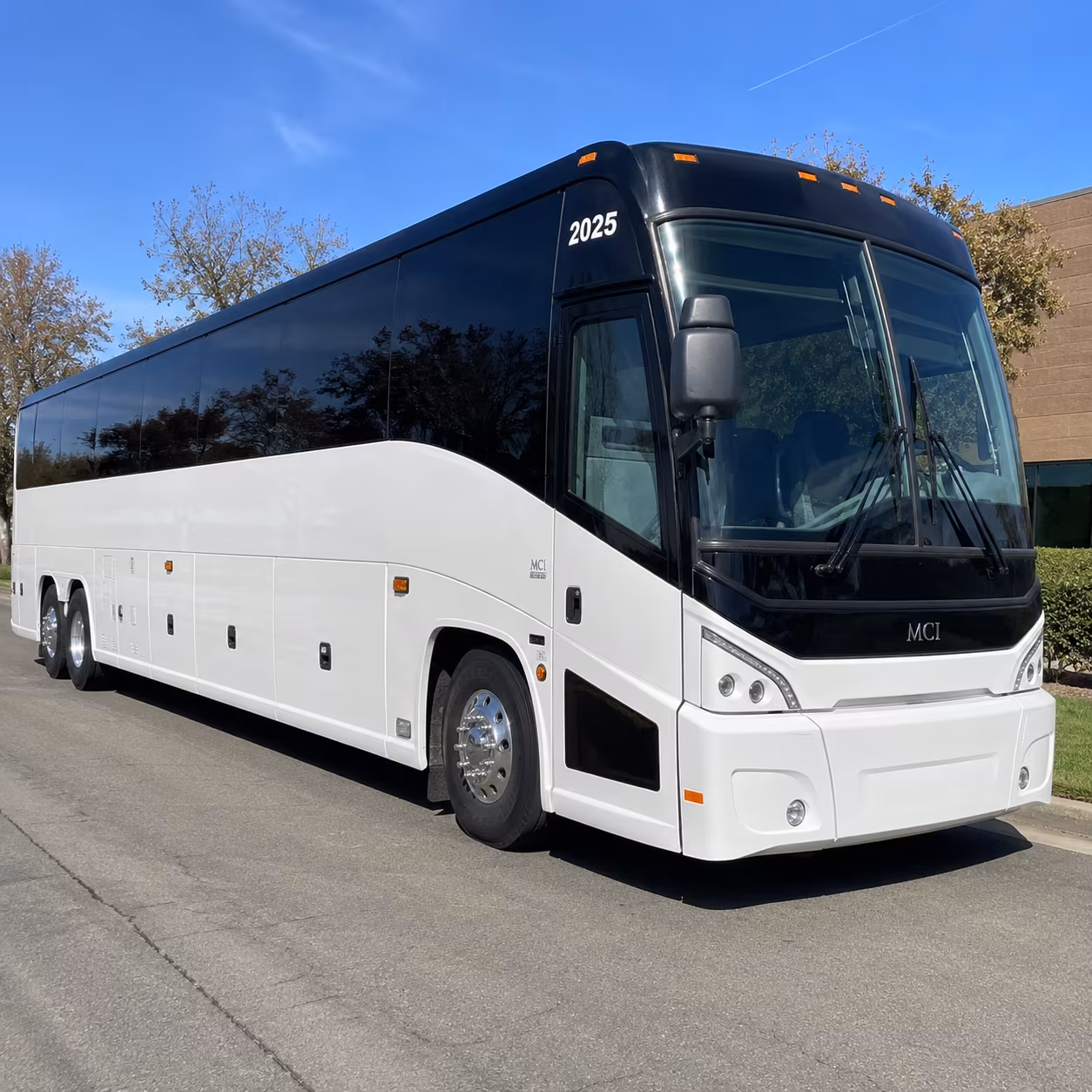 charter bus service for encinitas warehouse and distribution groups