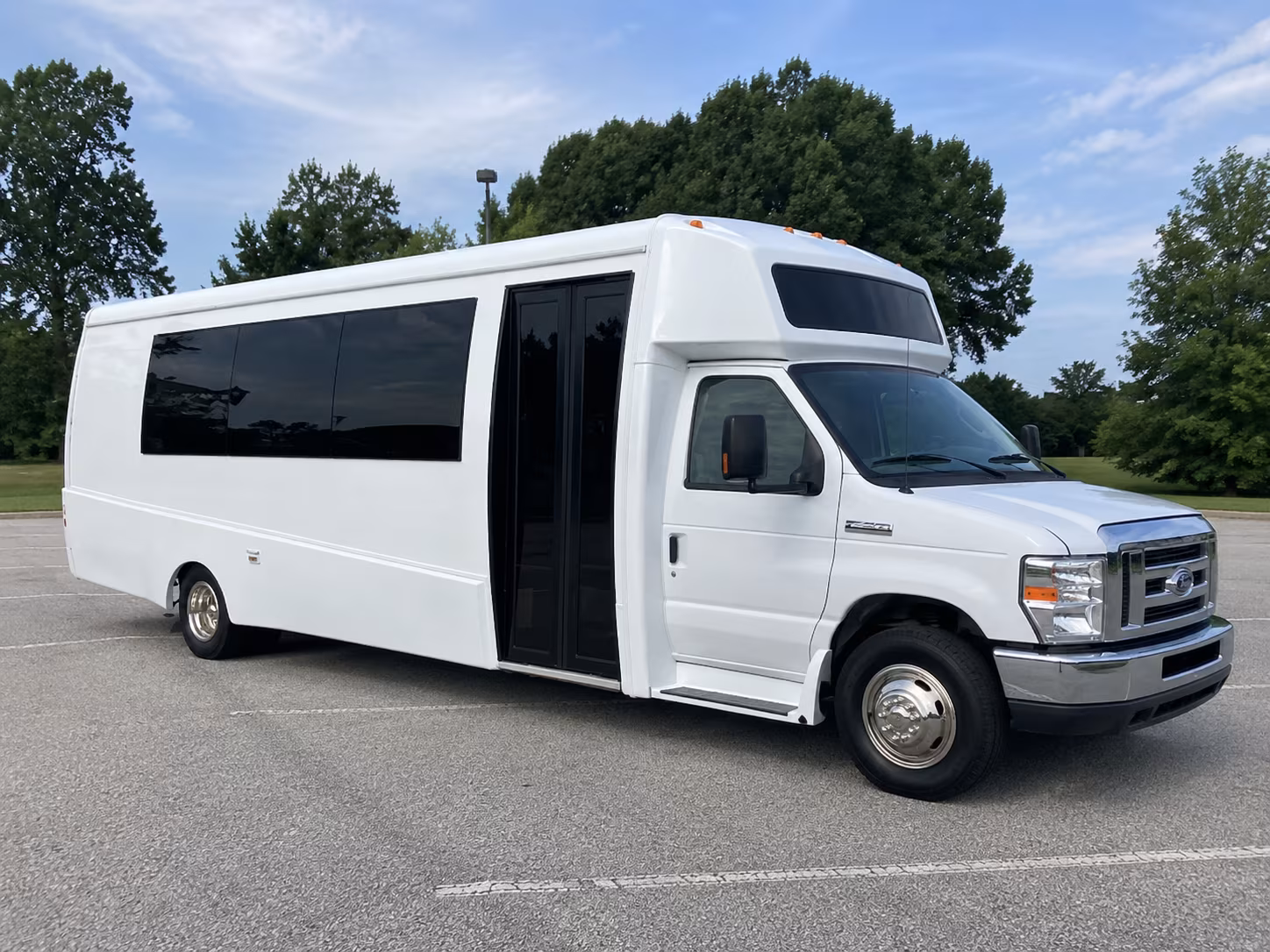 encinitas 18 passenger party bus