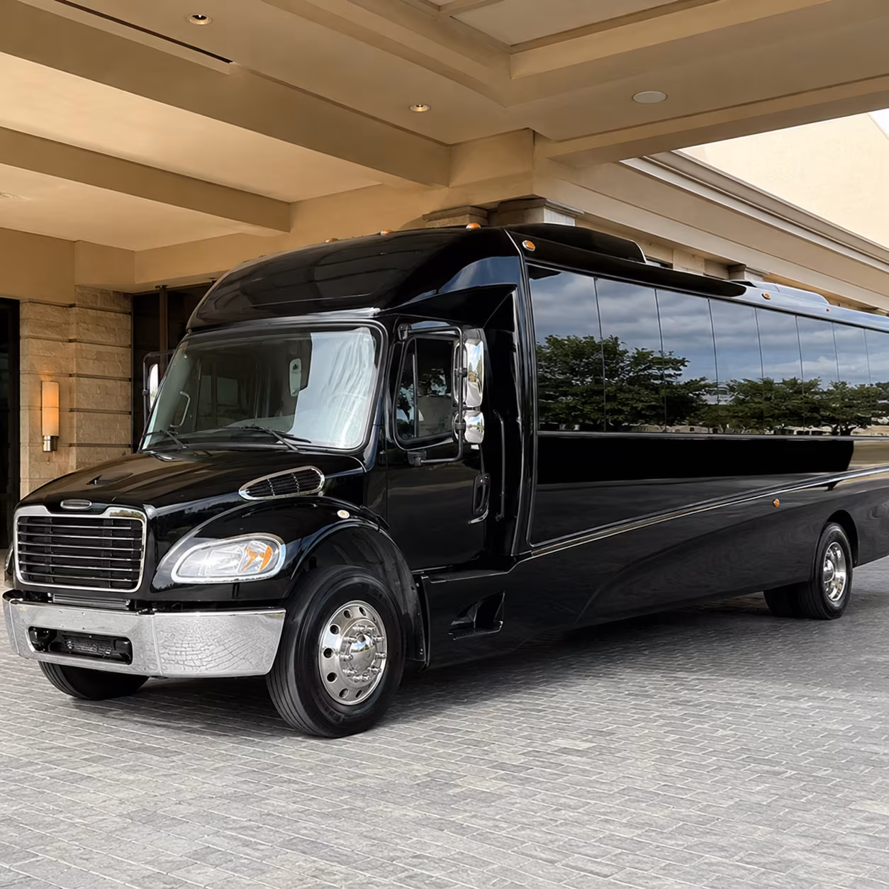 encinitas 35 passenger minibus