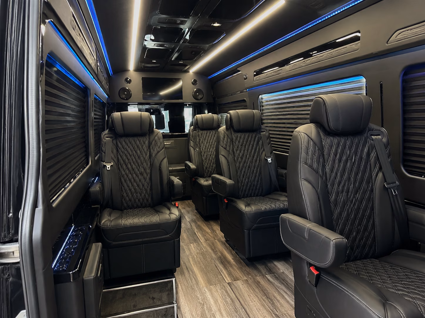 sprinter vans and minibuses for small group wine tours around encinitas and ramona